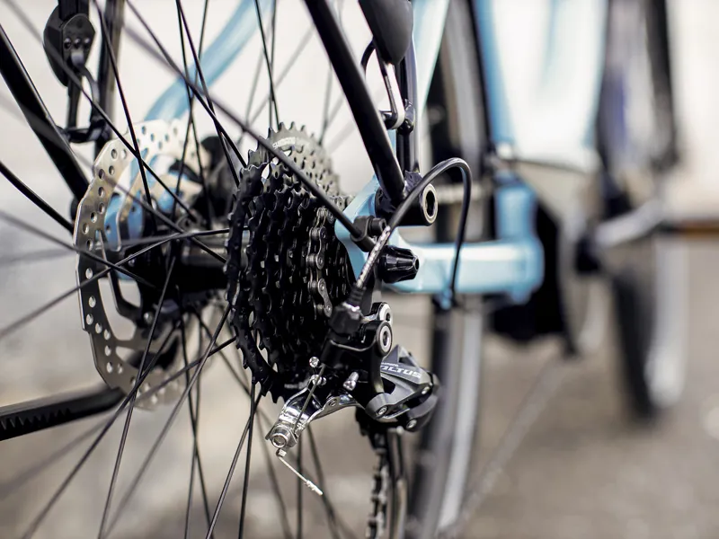 TREK Verve+ 2 Lowstep 500Wh Electric Bike in Azure Blue-5